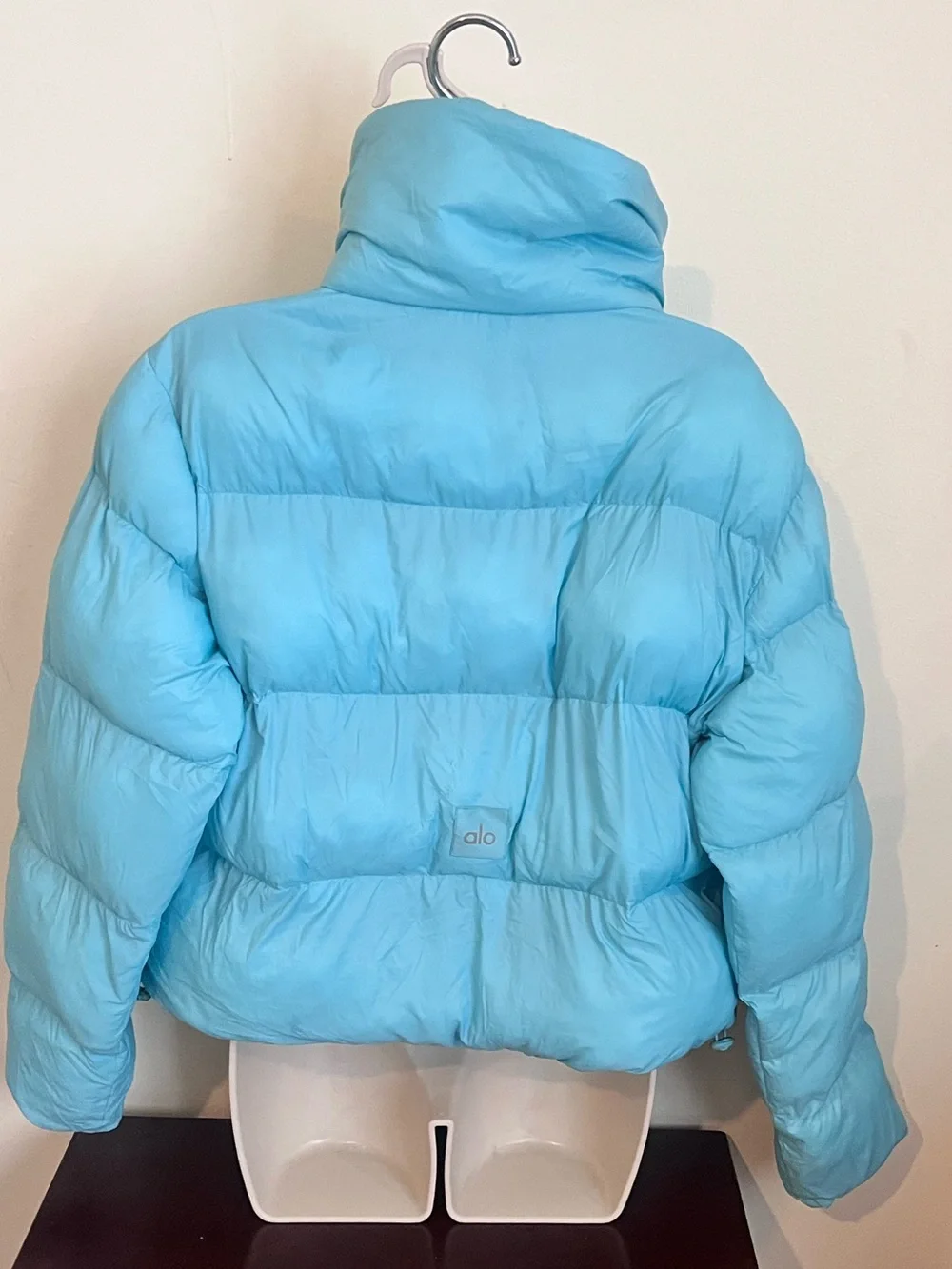 Alo Yoga Cropped Puffer Jacket